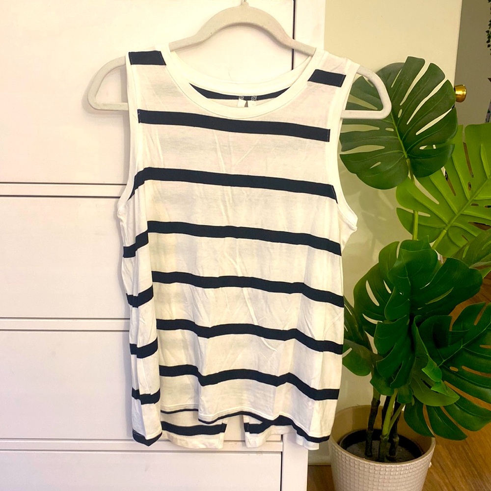 M Black and White Tank